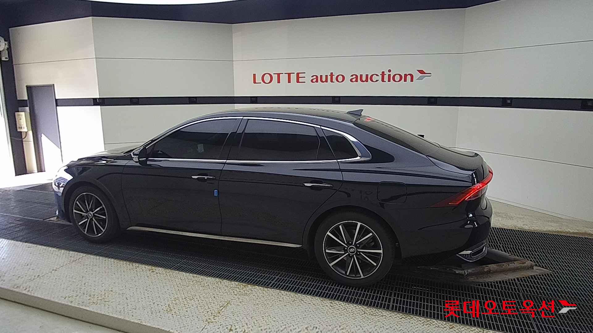 Hyundai Grandeur id 2668349 из Кореи 11