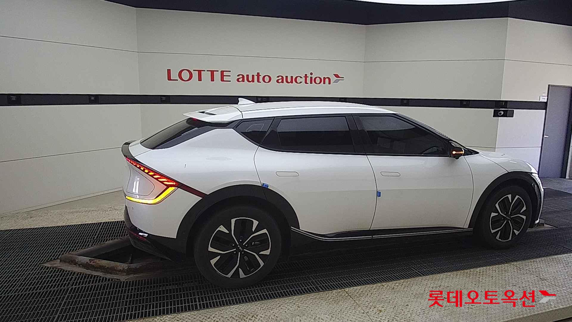 Kia EV6 id 2658059 из Кореи 18