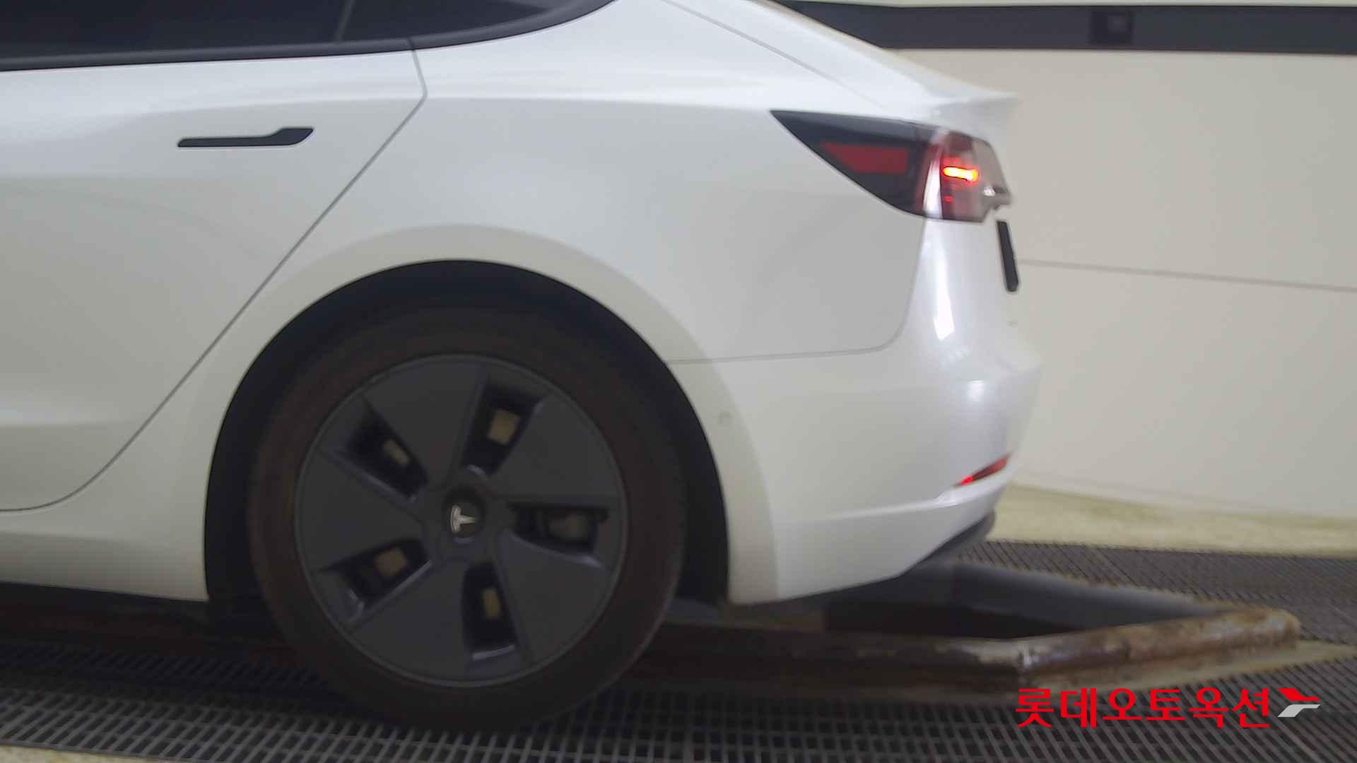 Tesla Model 3 Long Range id 2684583 из Кореи 22