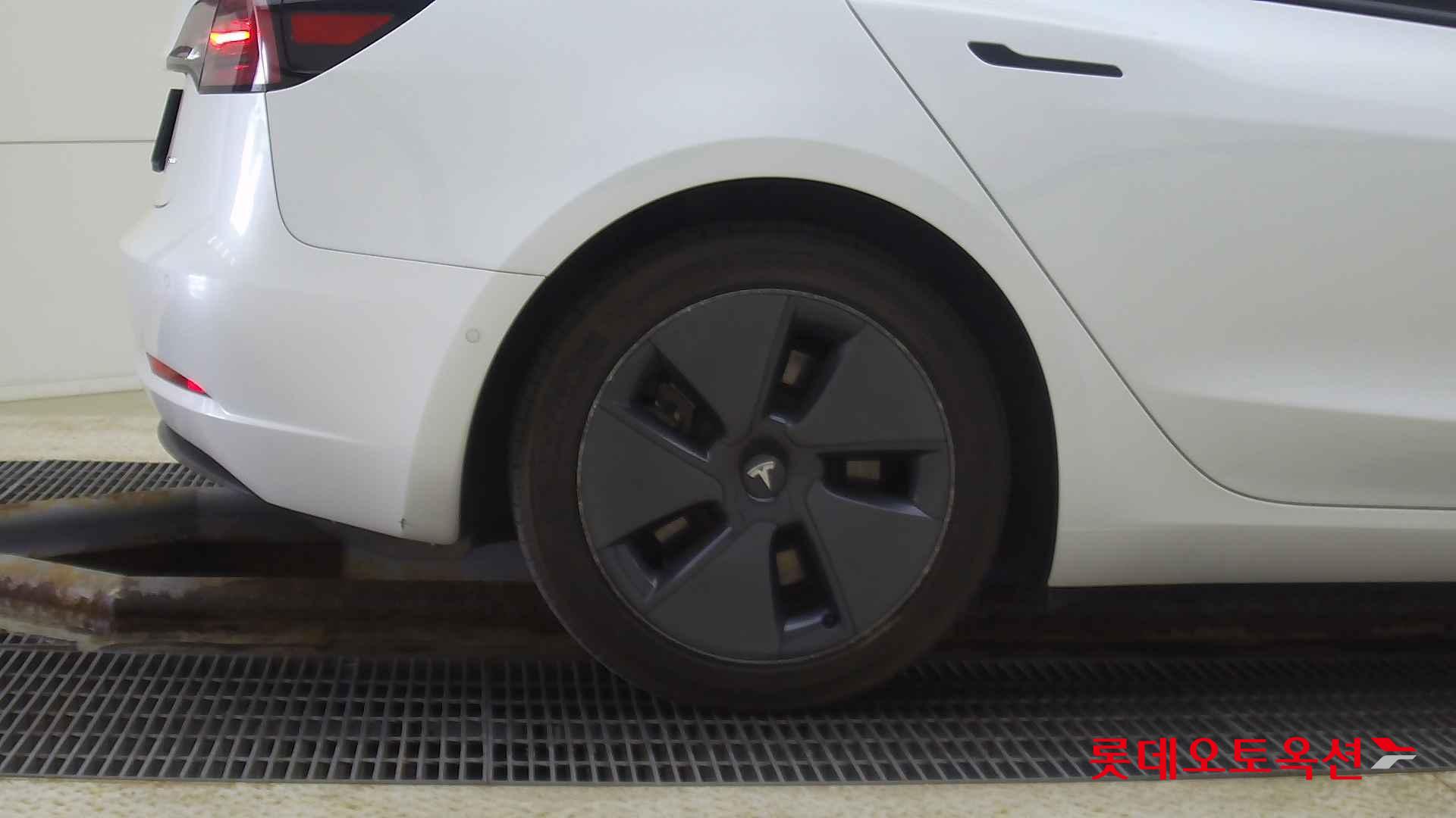 Tesla Model 3 Long Range id 2684583 из Кореи 24