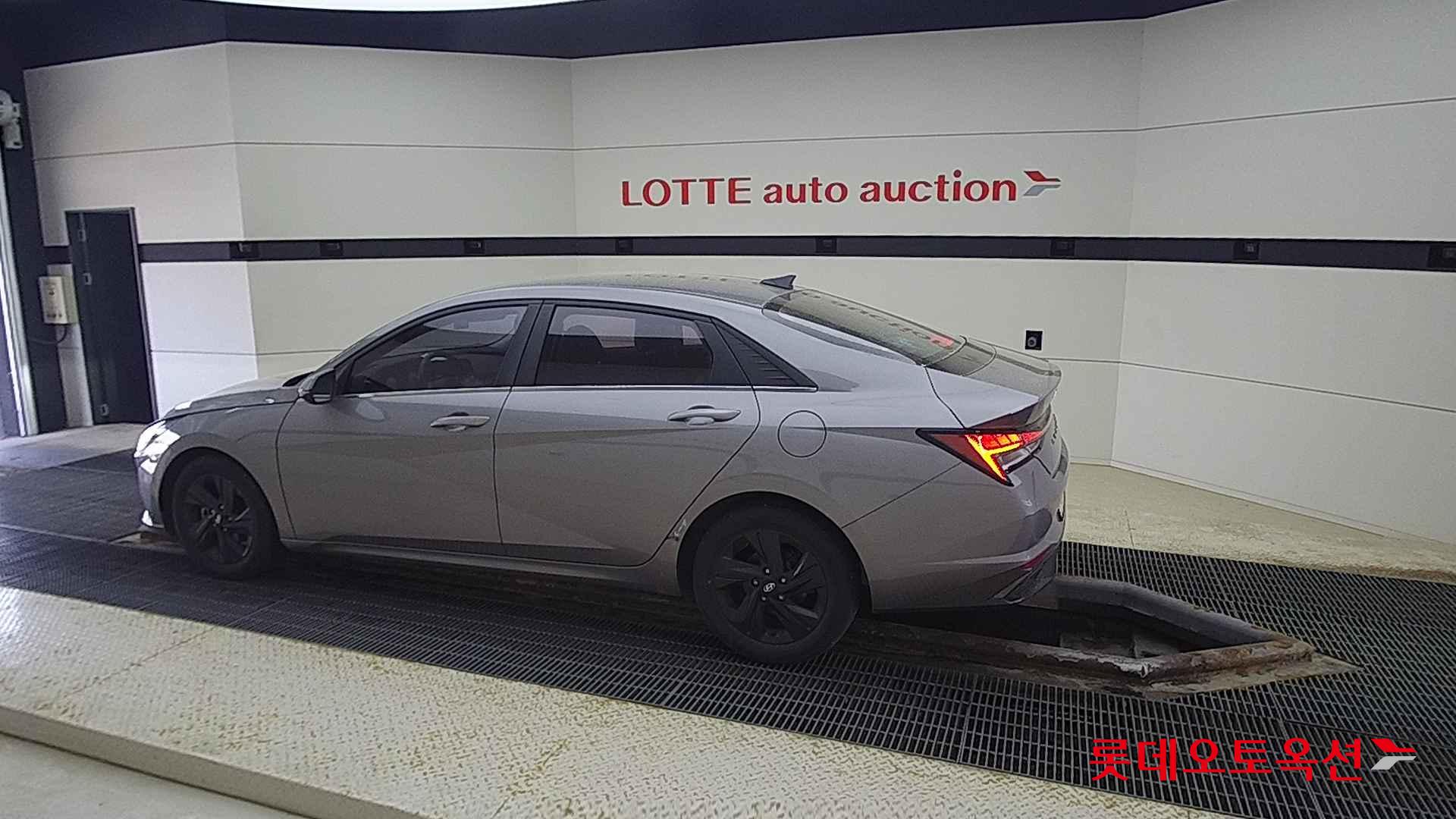 Hyundai Avante id 2704066 из Кореи 11