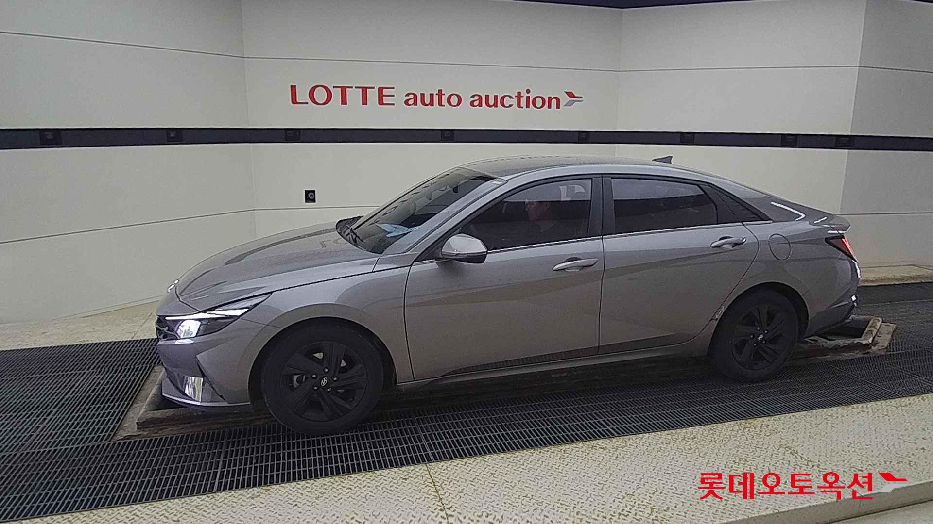 Hyundai Avante id 2704066 из Кореи 12