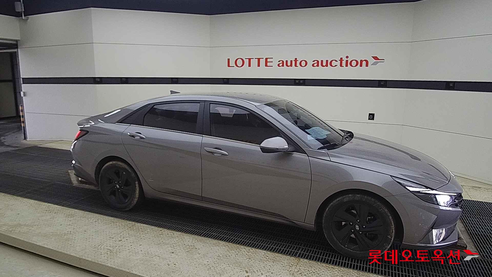 Hyundai Avante id 2704066 из Кореи 17