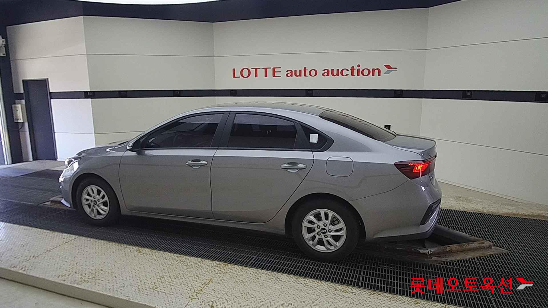 Kia K3 id 2658007 из Кореи 11