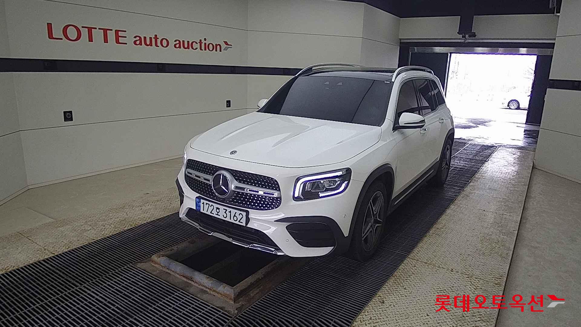 مرسيدس - GLB (2022)