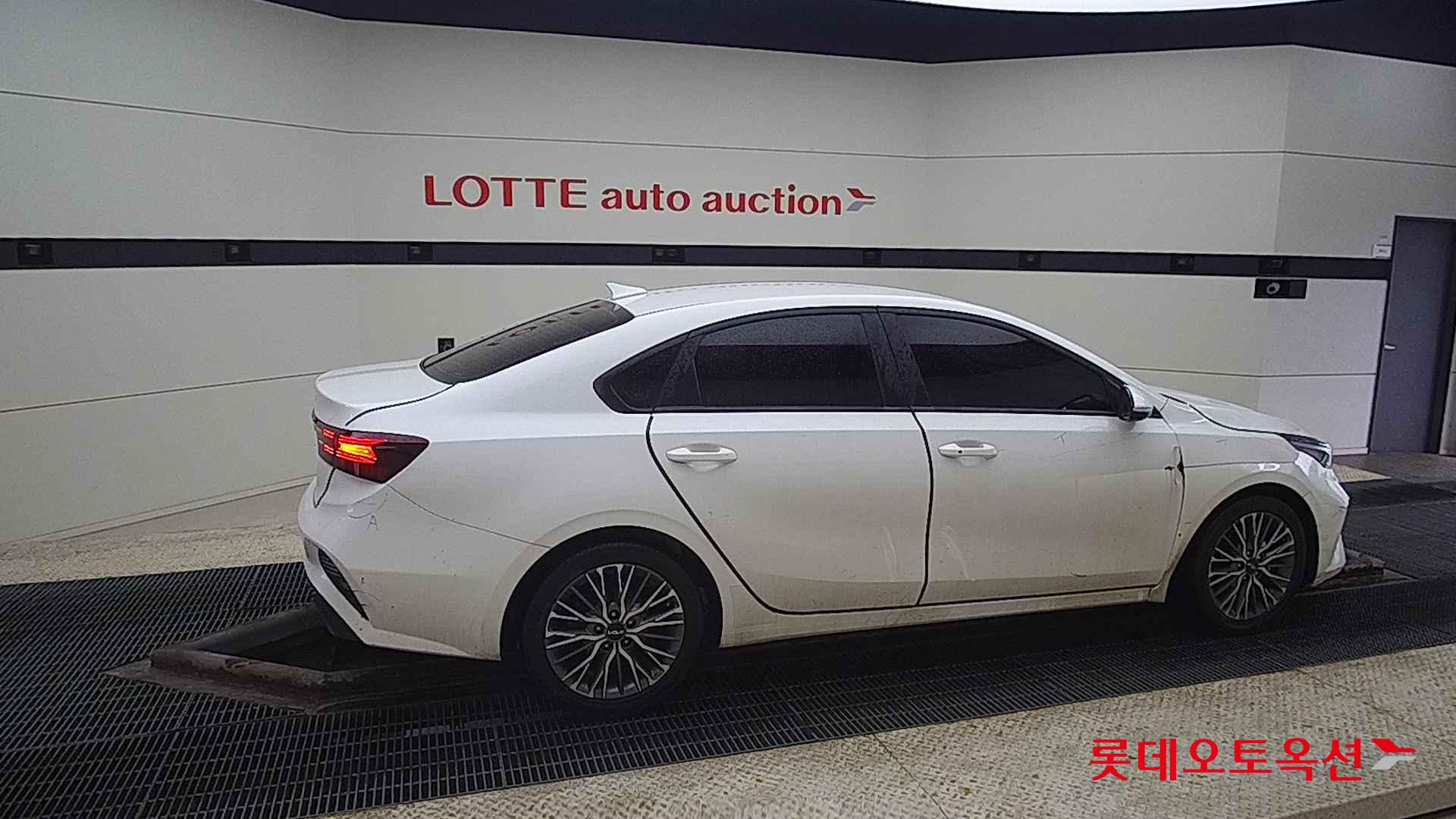 Kia K3 id 2658103 из Кореи 18