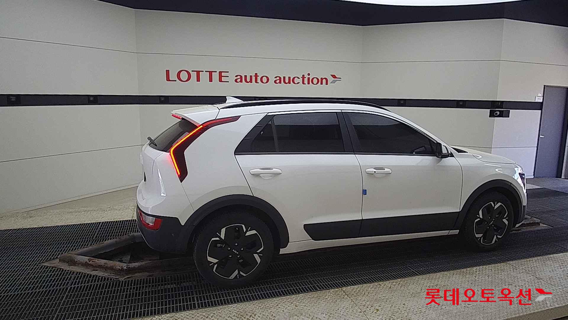 Kia Niro EV id 2684526 из Кореи 18
