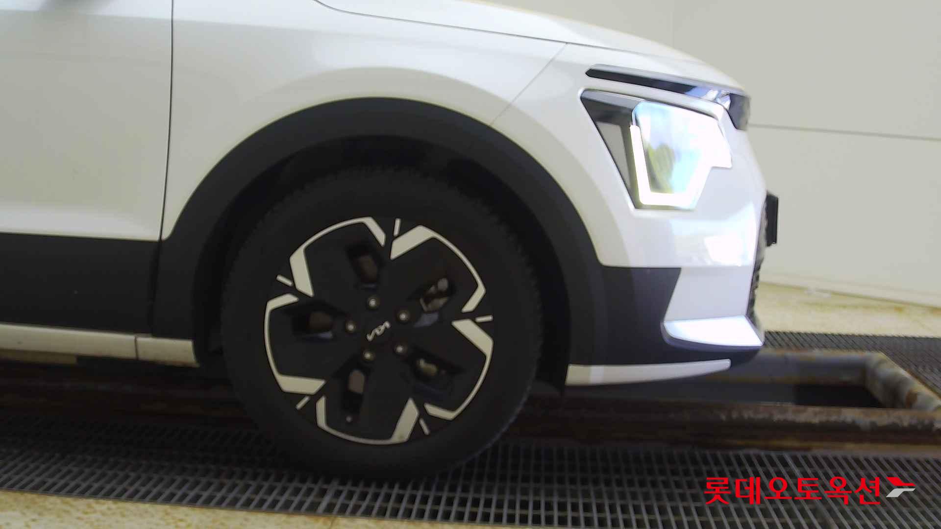 Kia Niro EV id 2684526 из Кореи 23