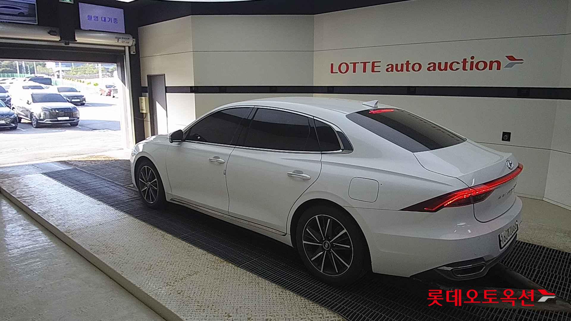 Hyundai Grandeur id 2679386 из Кореи 10