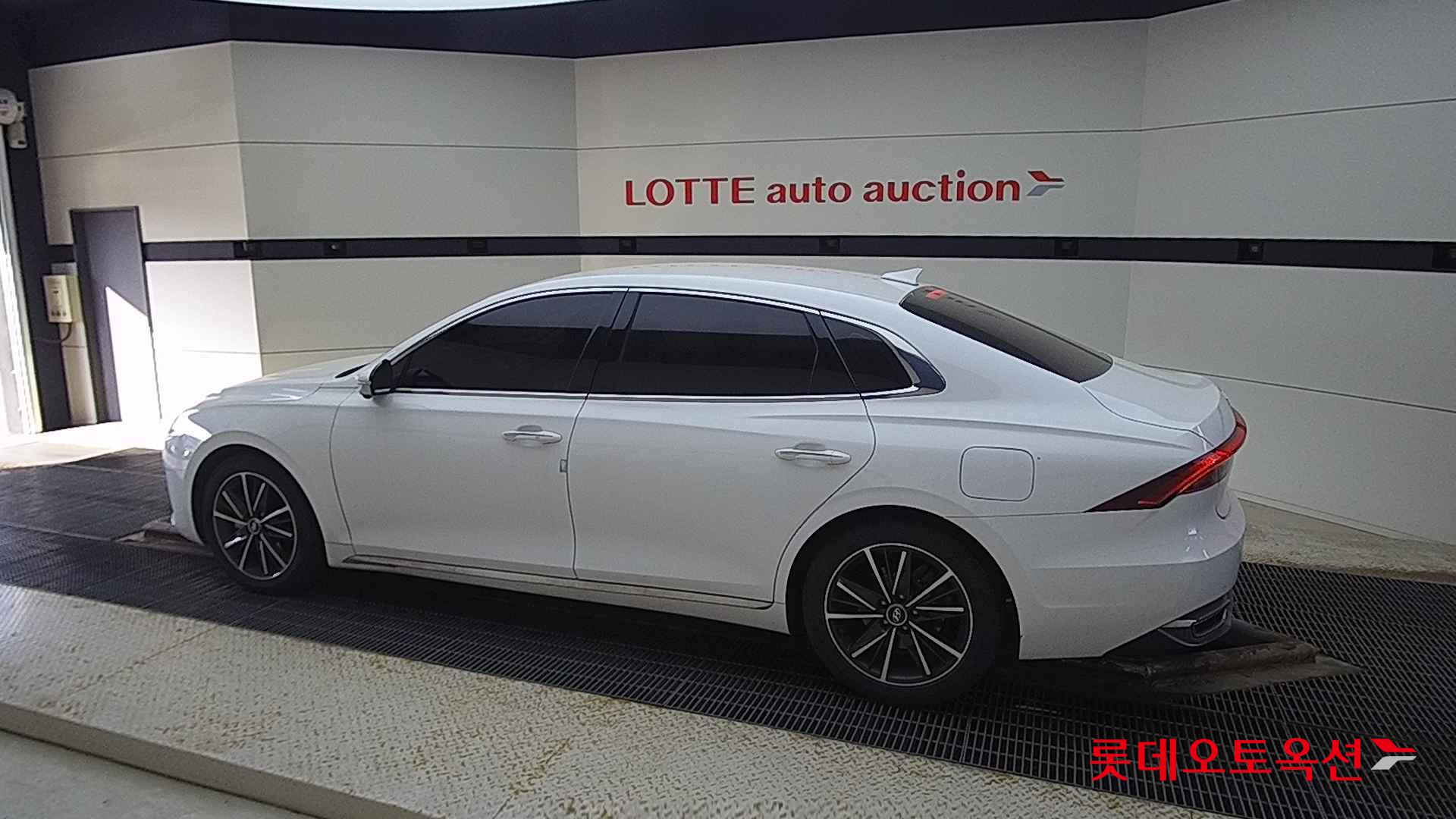 Hyundai Grandeur id 2679386 из Кореи 11