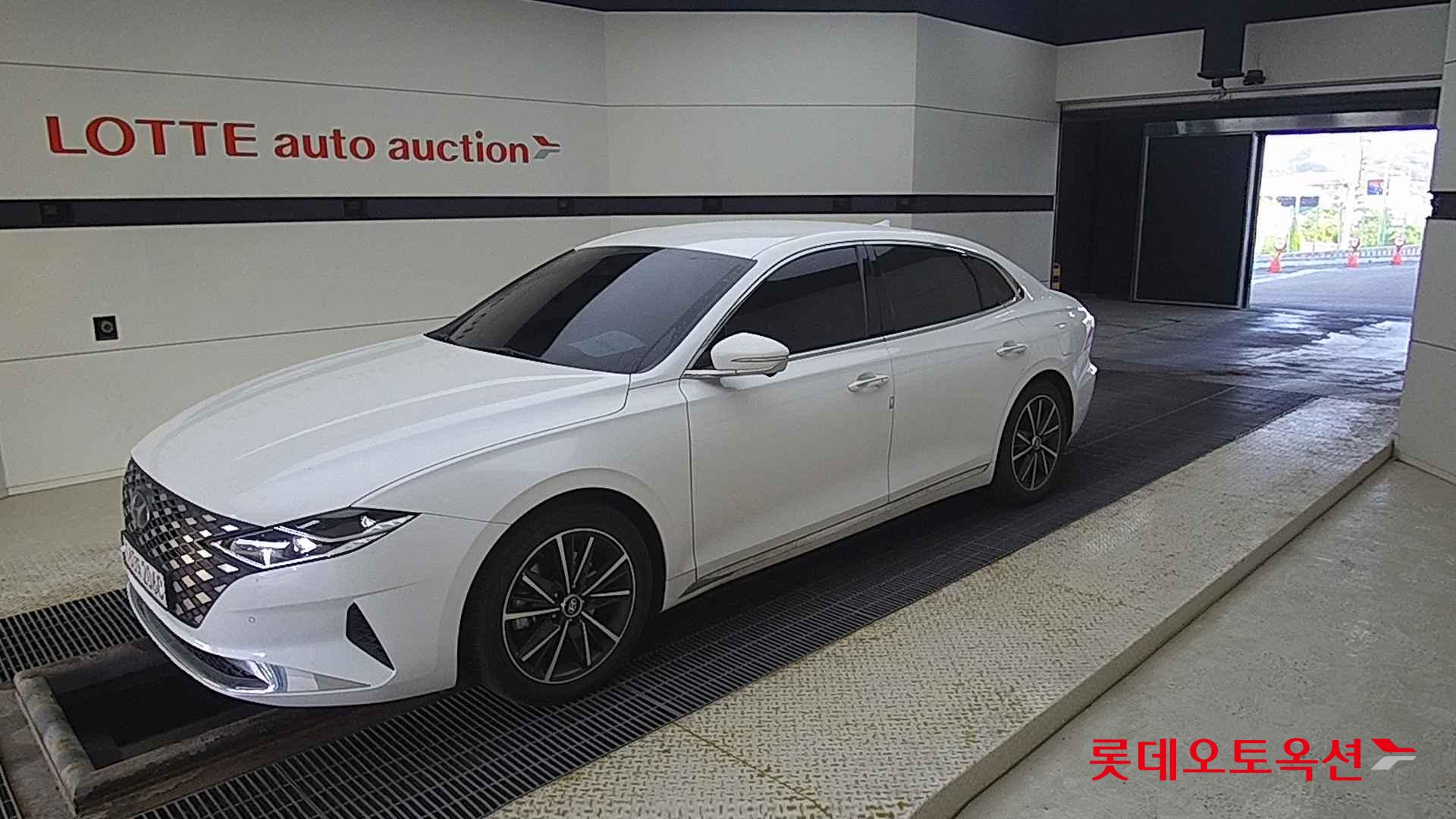 Hyundai Grandeur id 2679386 из Кореи 13