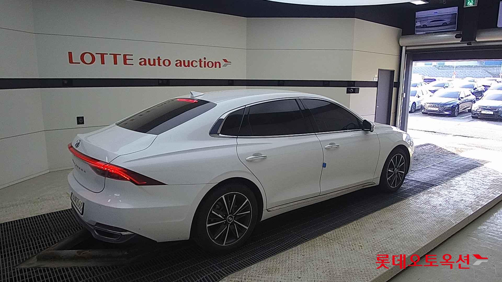 Hyundai Grandeur id 2679386 из Кореи 19