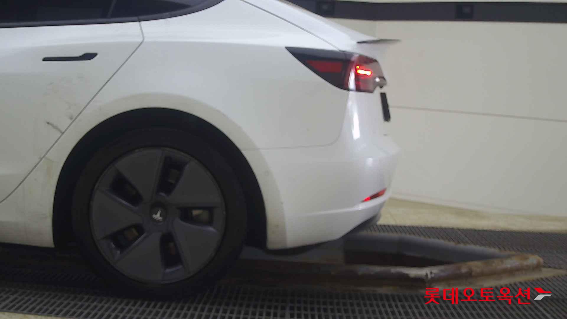 Tesla Model 3 Long Range id 2684582 из Кореи 22