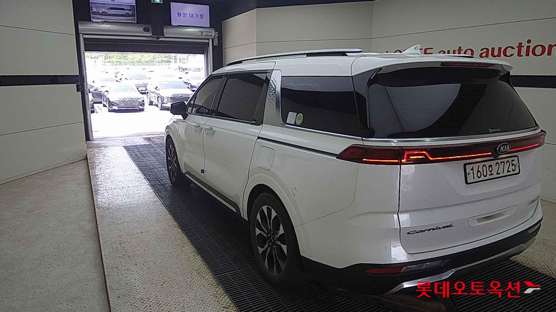 Kia Carnival Limousine id 2663228 из Кореи 9