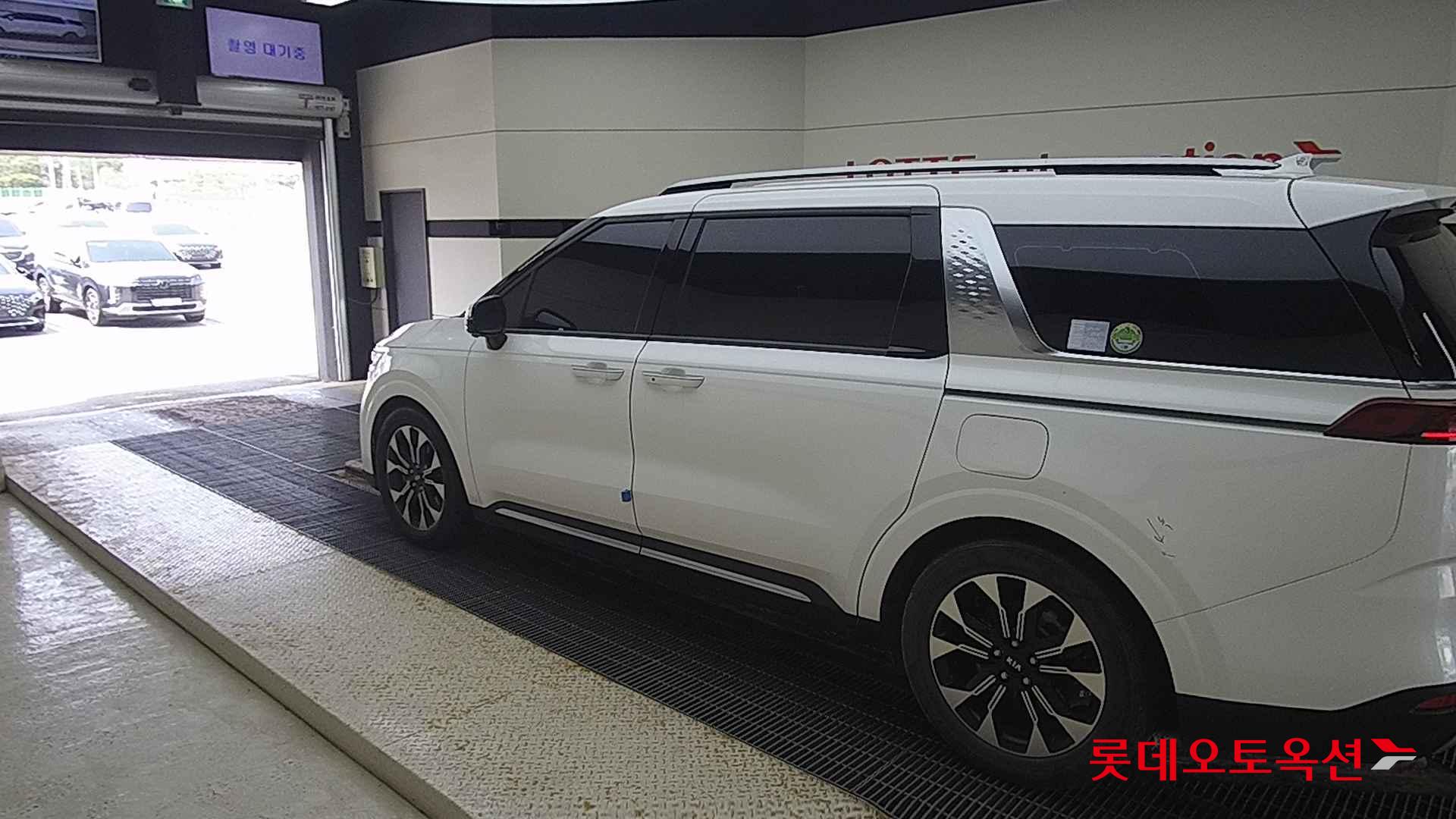 Kia Carnival Limousine id 2663228 из Кореи 10