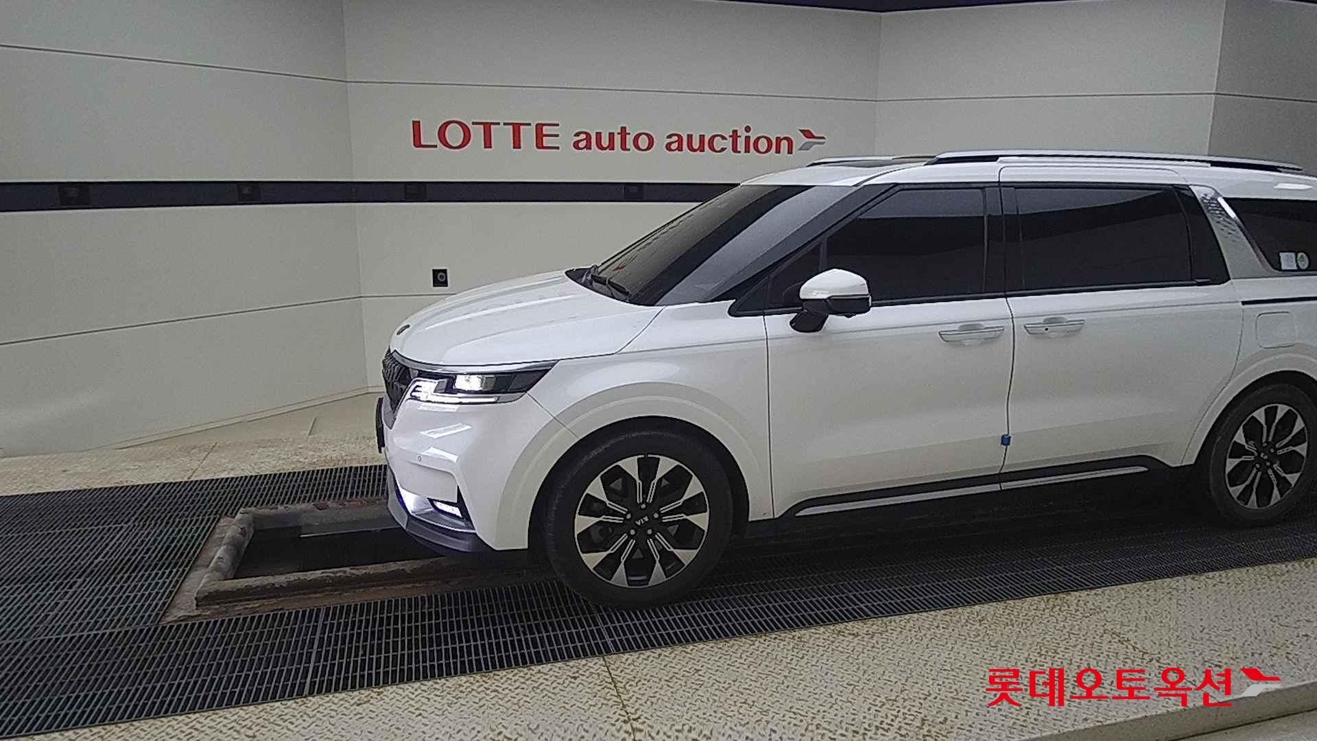 Kia Carnival Limousine id 2663228 из Кореи 12