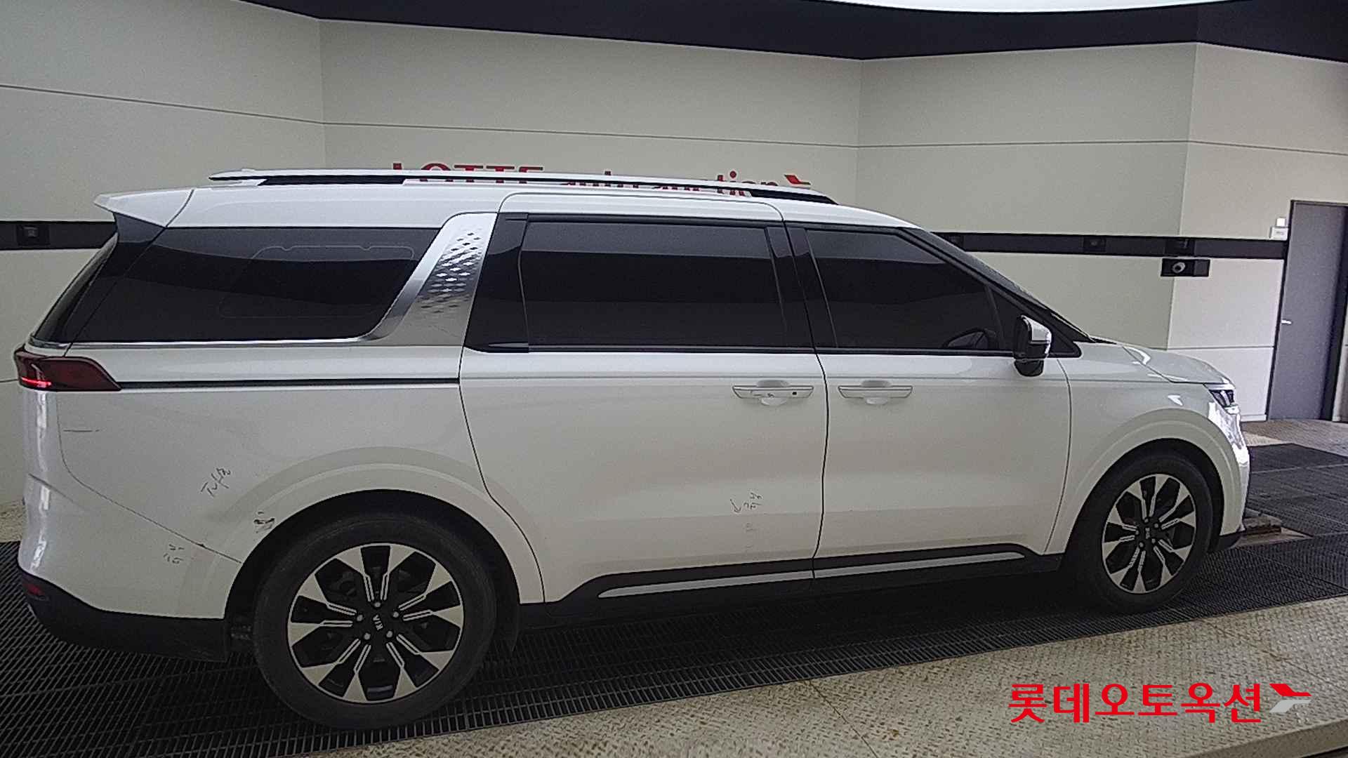 Kia Carnival Limousine id 2663228 из Кореи 18