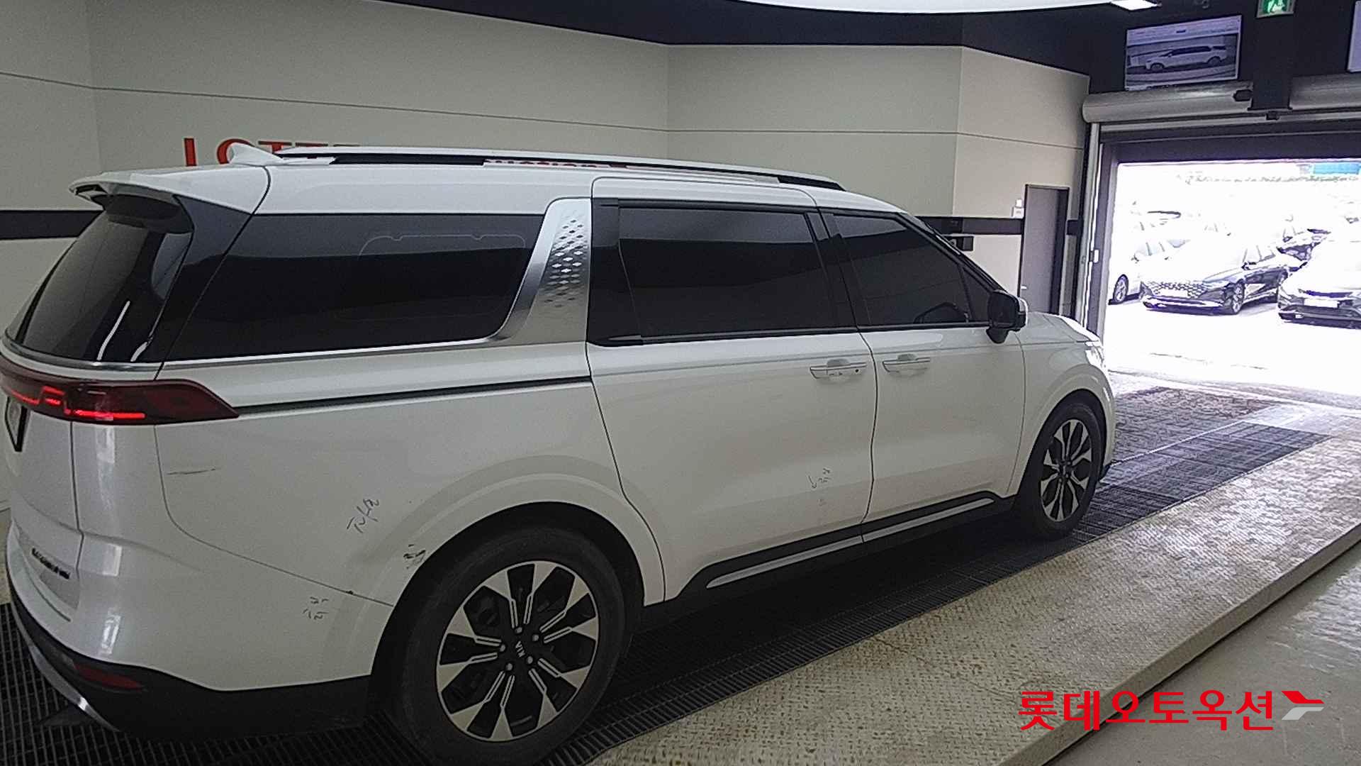 Kia Carnival Limousine id 2663228 из Кореи 19