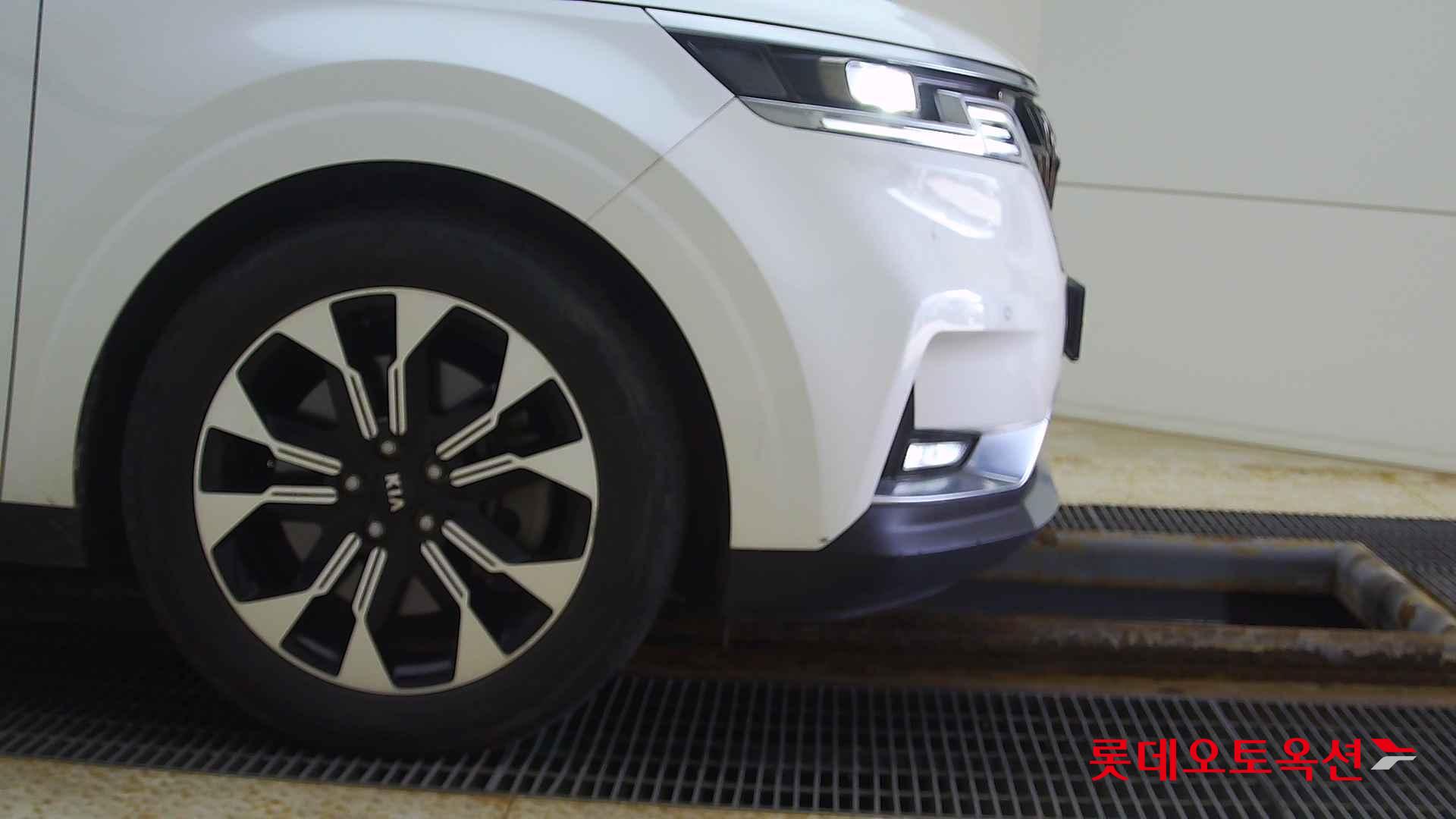 Kia Carnival Limousine id 2663228 из Кореи 23