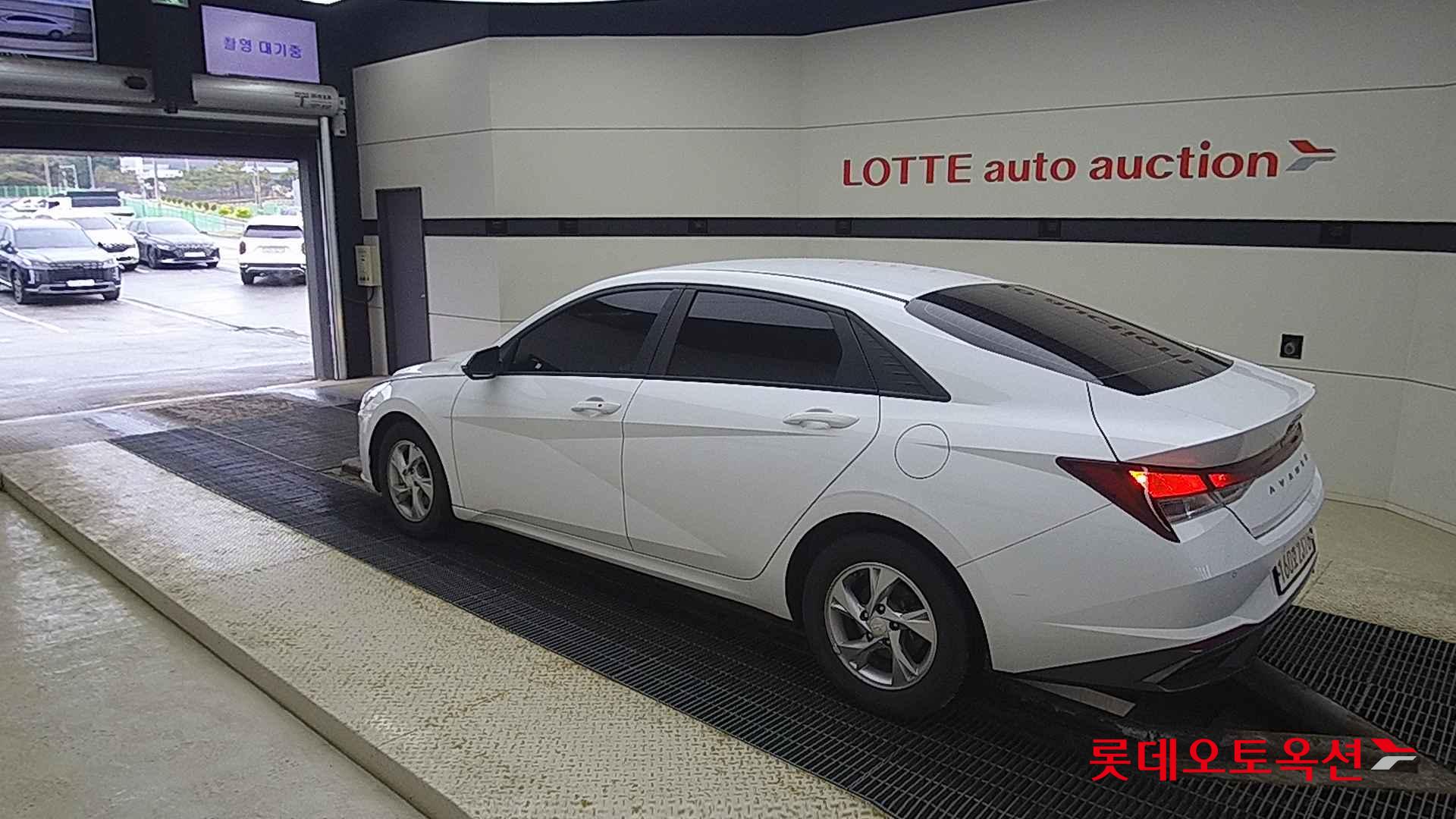 Hyundai Avante id 2708652 из Кореи 10