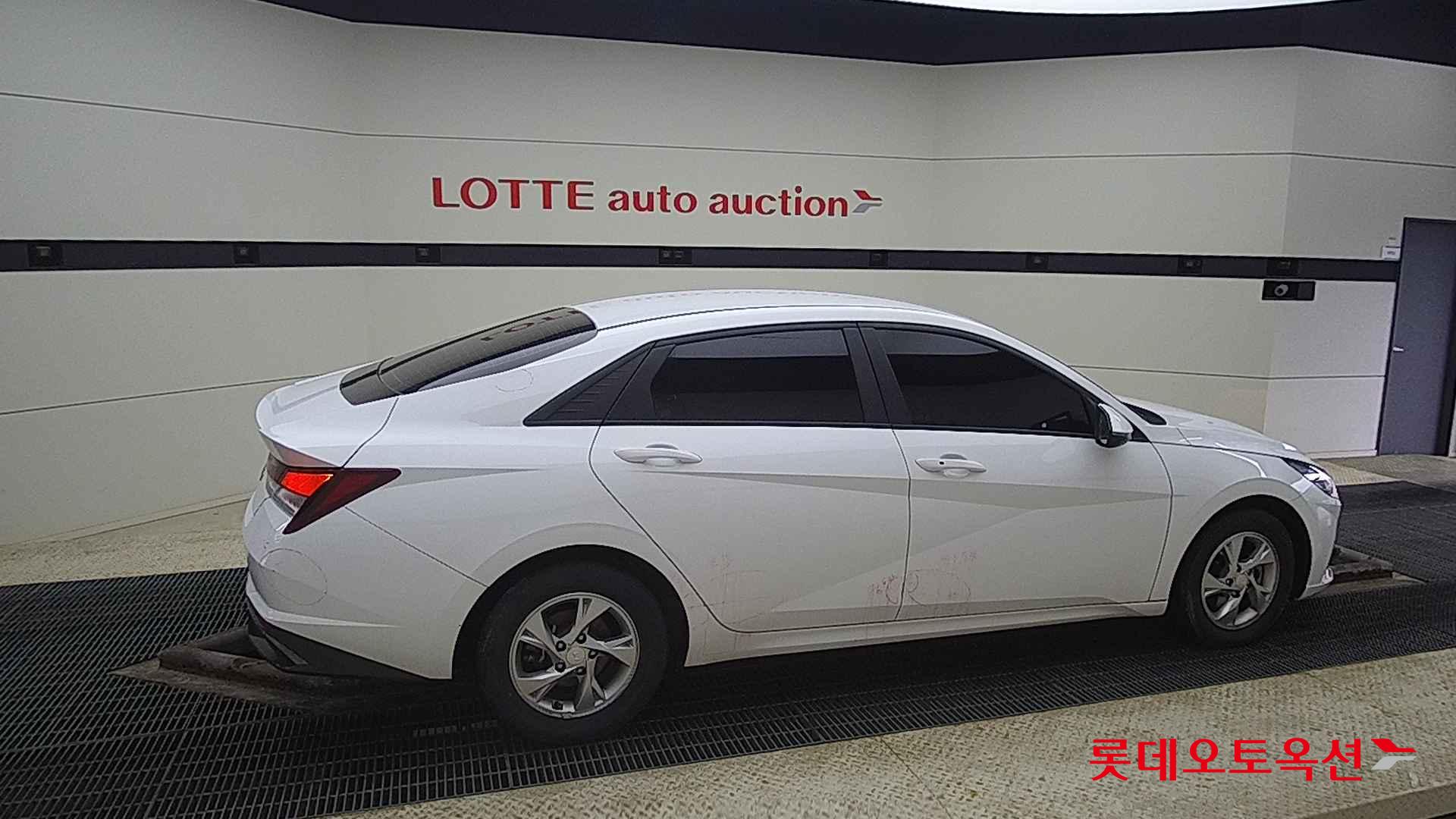 Hyundai Avante id 2708652 из Кореи 18