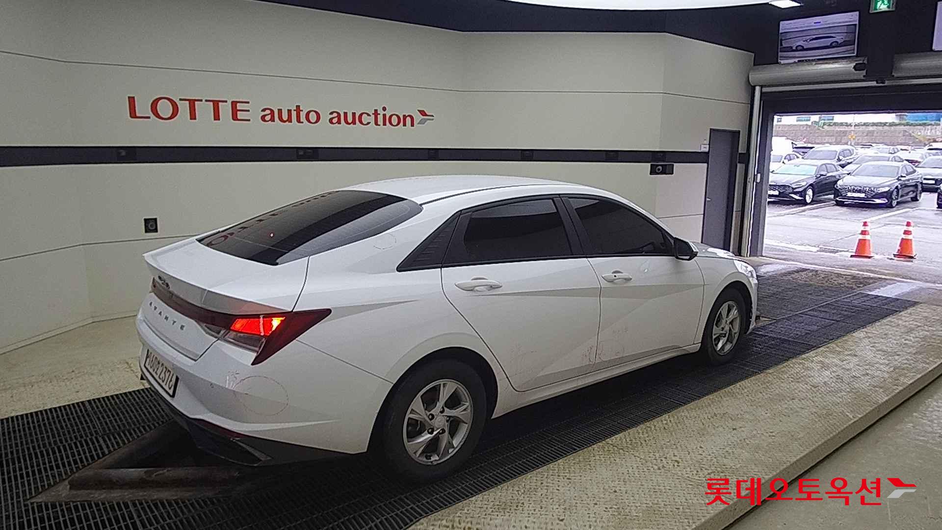 Hyundai Avante id 2708652 из Кореи 19