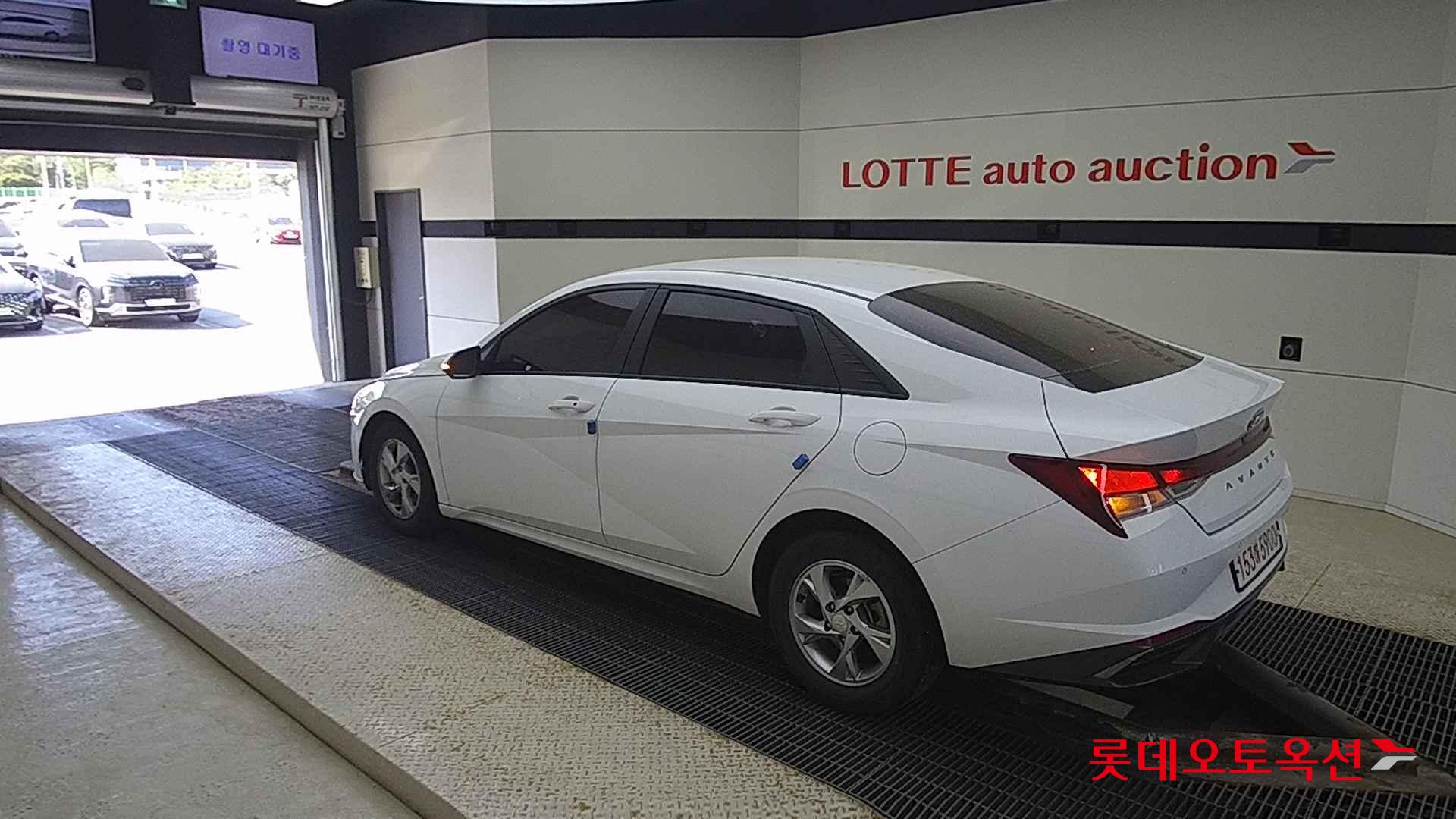 Hyundai Avante id 2708593 из Кореи 10