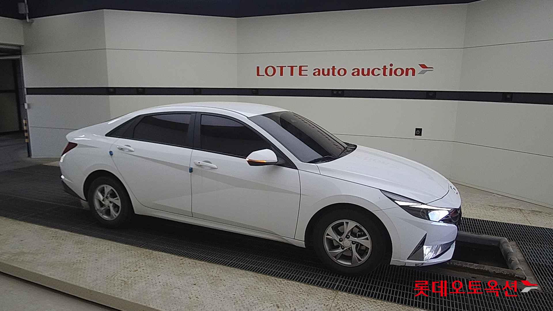 Hyundai Avante id 2708593 из Кореи 17