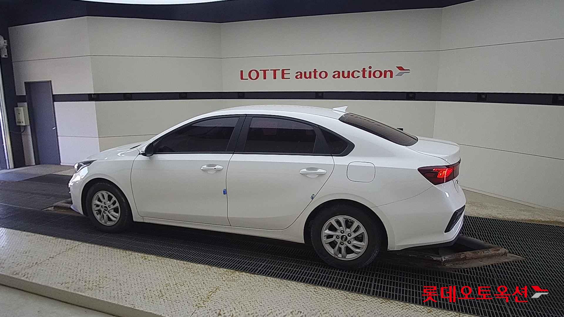 Kia K3 id 2668465 из Кореи 11