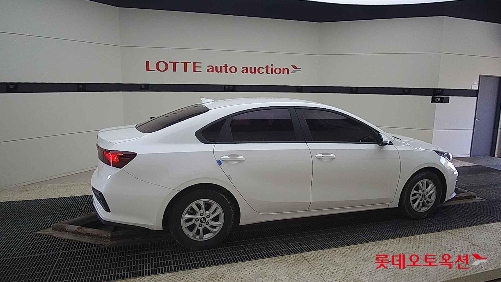 Kia K3 id 2668465 из Кореи 18