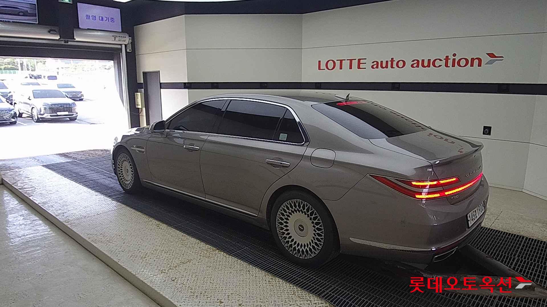 Hyundai G90 id 2663118 из Кореи 10