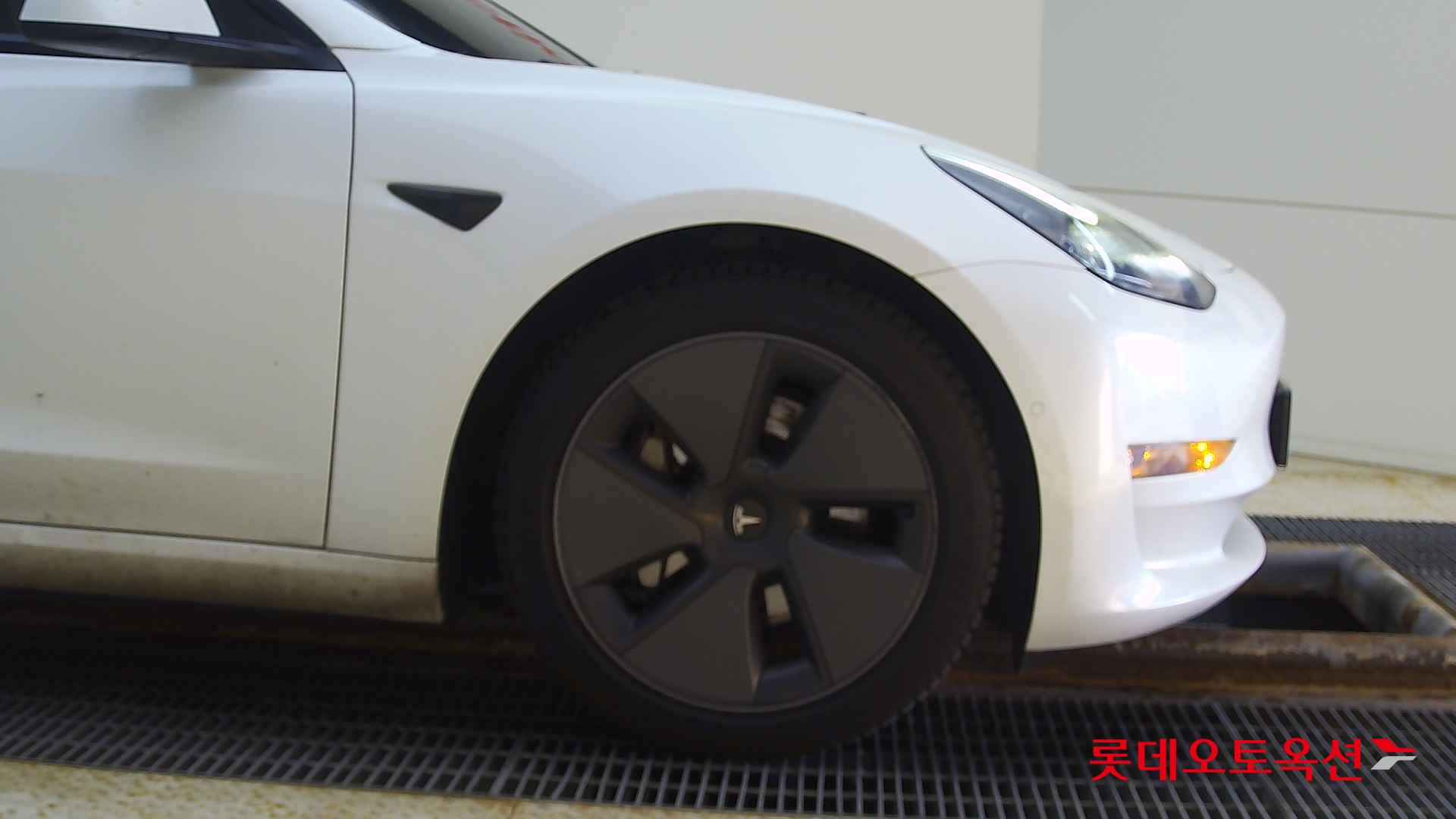 Tesla Model 3 Long Range id 2679374 из Кореи 23