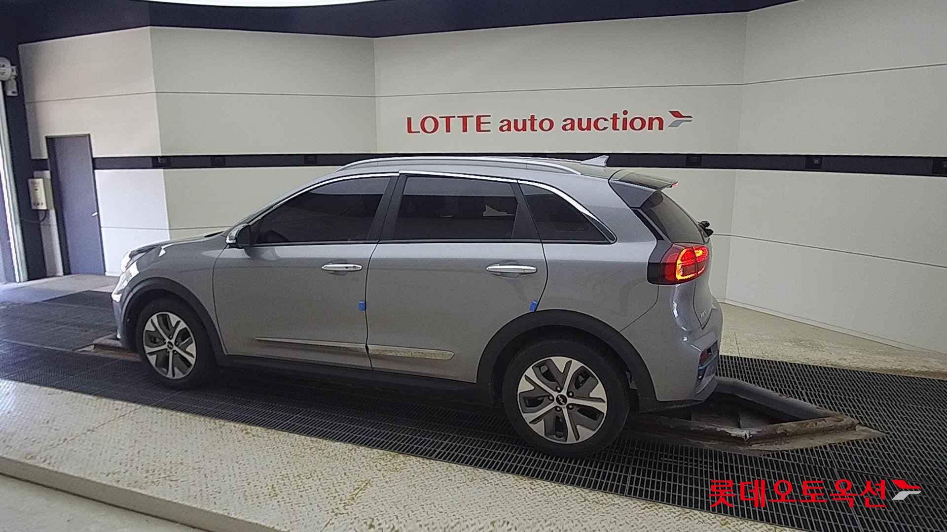 Kia Niro EV id 2684524 из Кореи 11