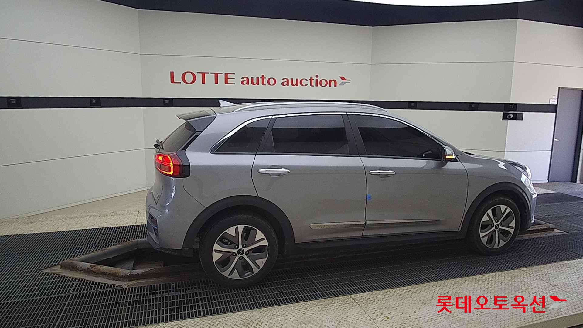 Kia Niro EV id 2684524 из Кореи 18