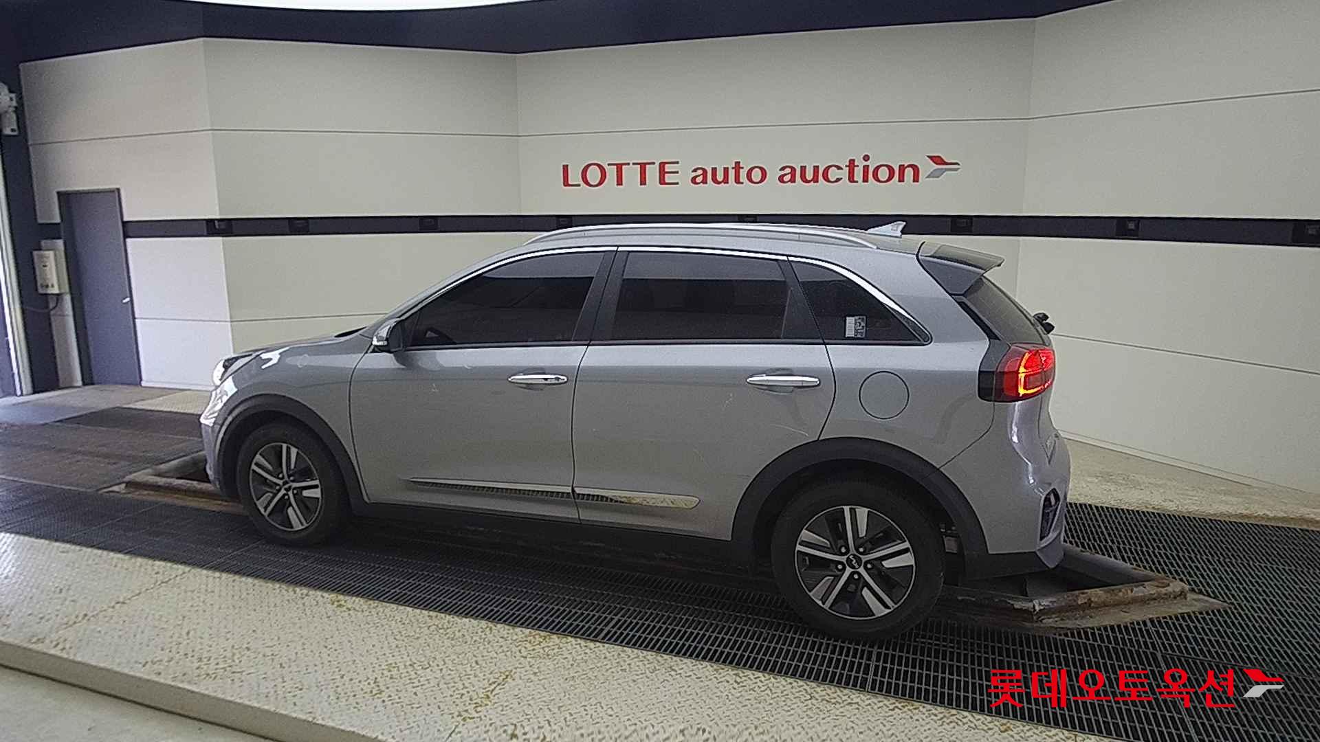 Kia Niro Hybrid id 2668458 из Кореи 11