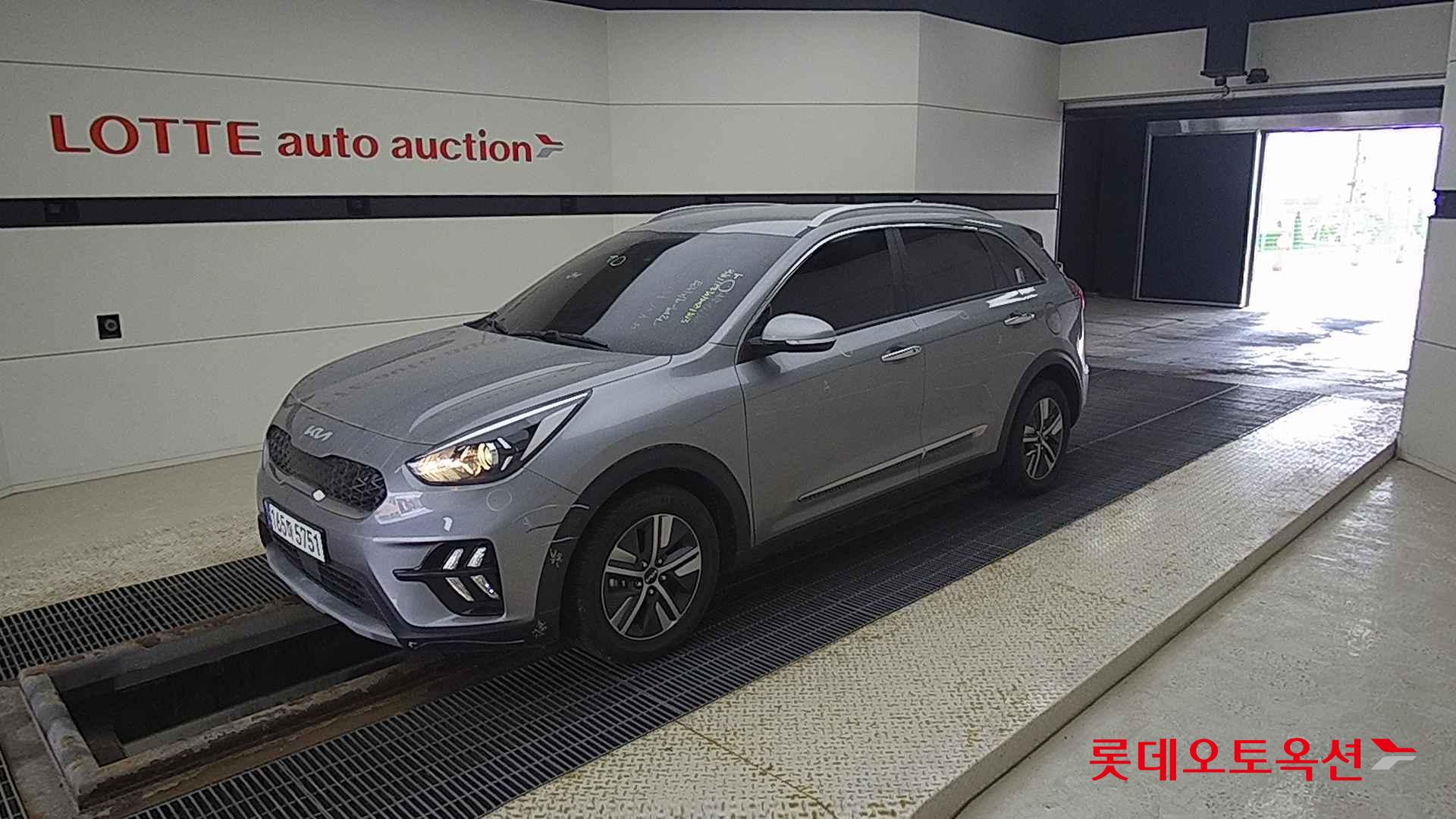 Kia Niro Hybrid id 2668458 из Кореи 13