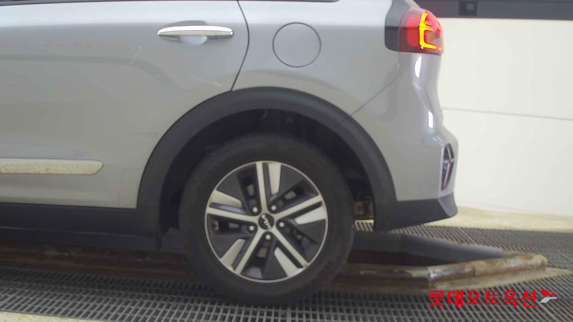 Kia Niro Hybrid id 2668458 из Кореи 22