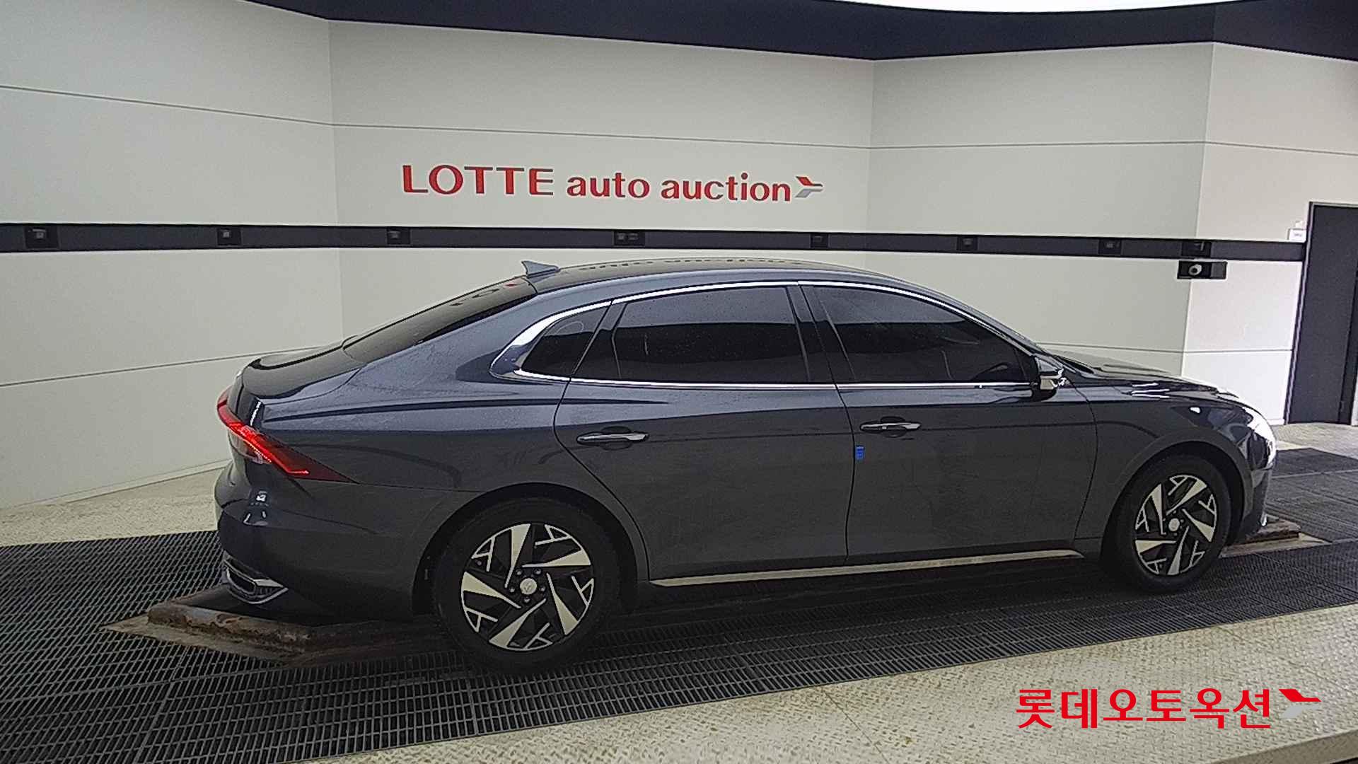 Hyundai Grandeur Hybrid id 2703996 из Кореи 18