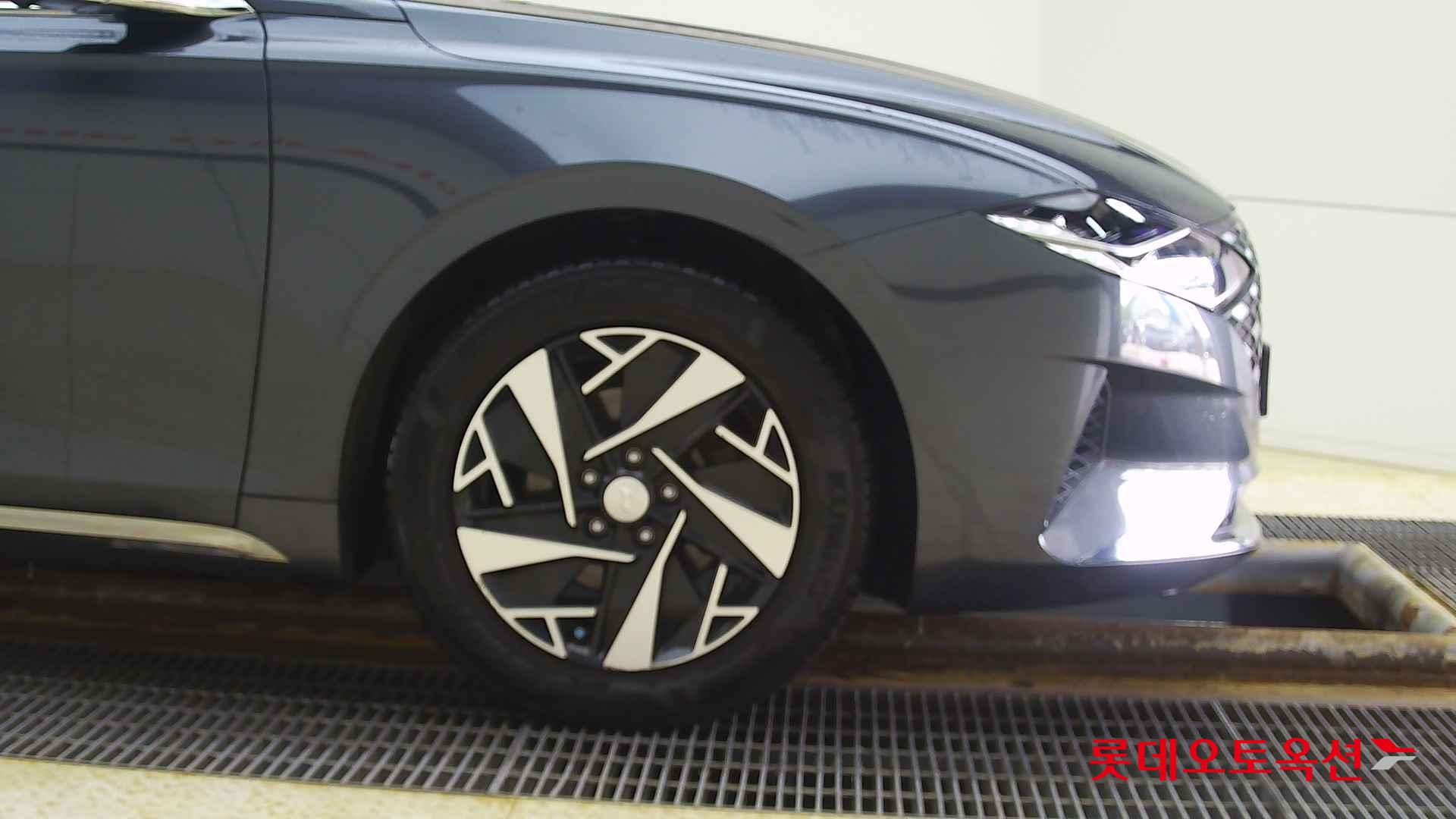 Hyundai Grandeur Hybrid id 2703996 из Кореи 23