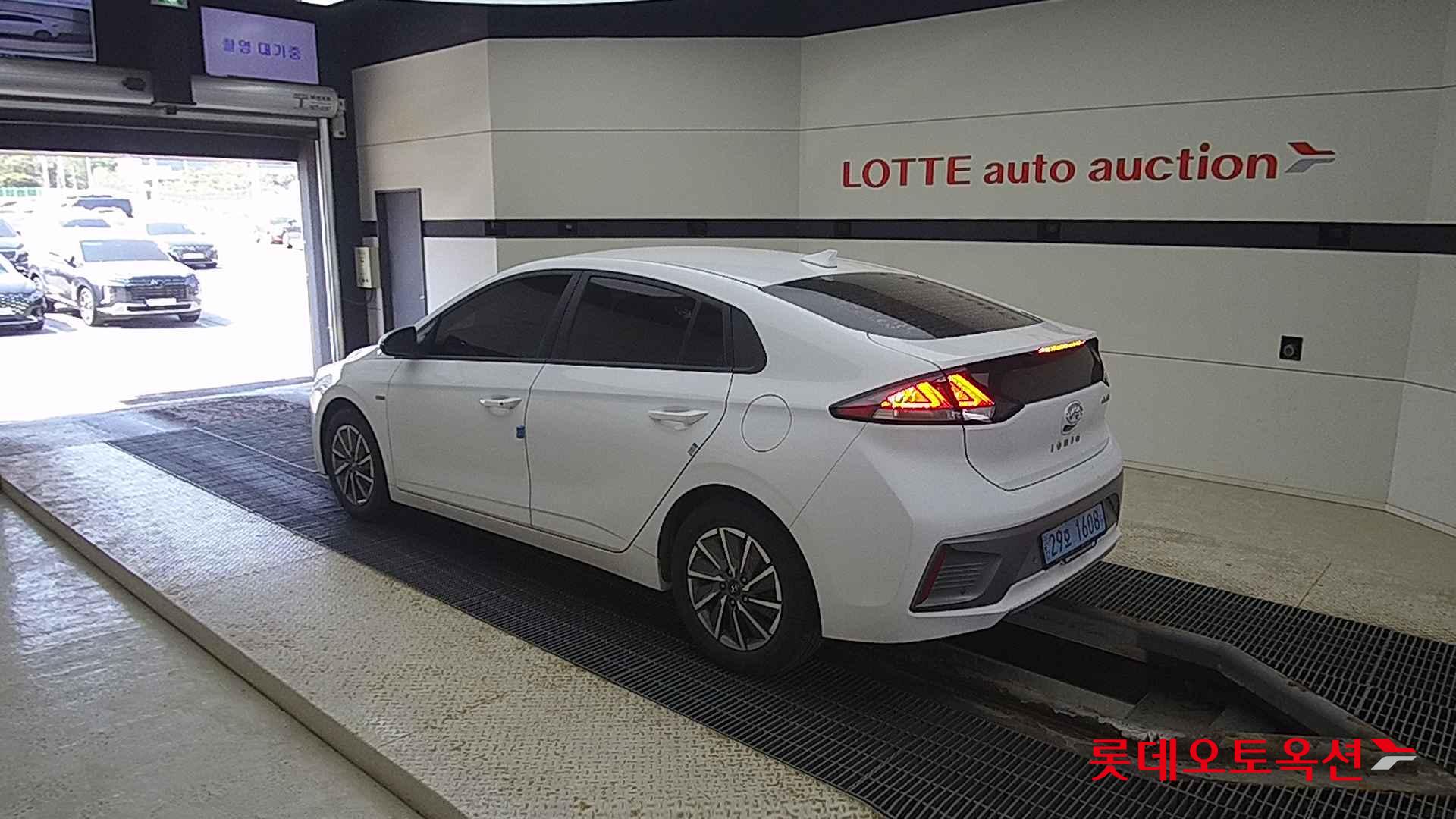 هيونداي - أيونيك (2020)