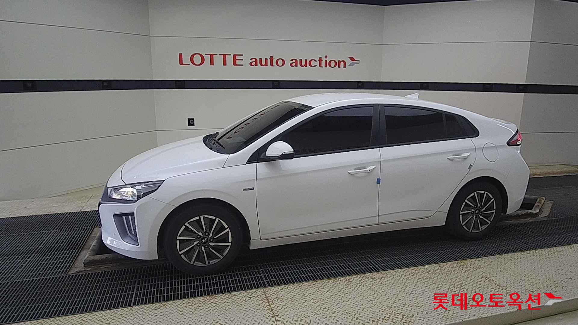 هيونداي - أيونيك (2020)