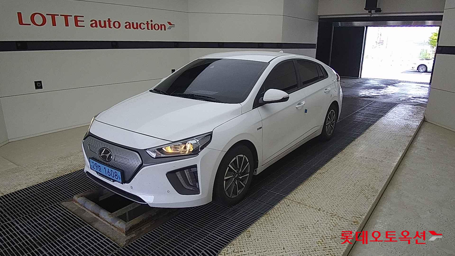 هيونداي - أيونيك (2020)