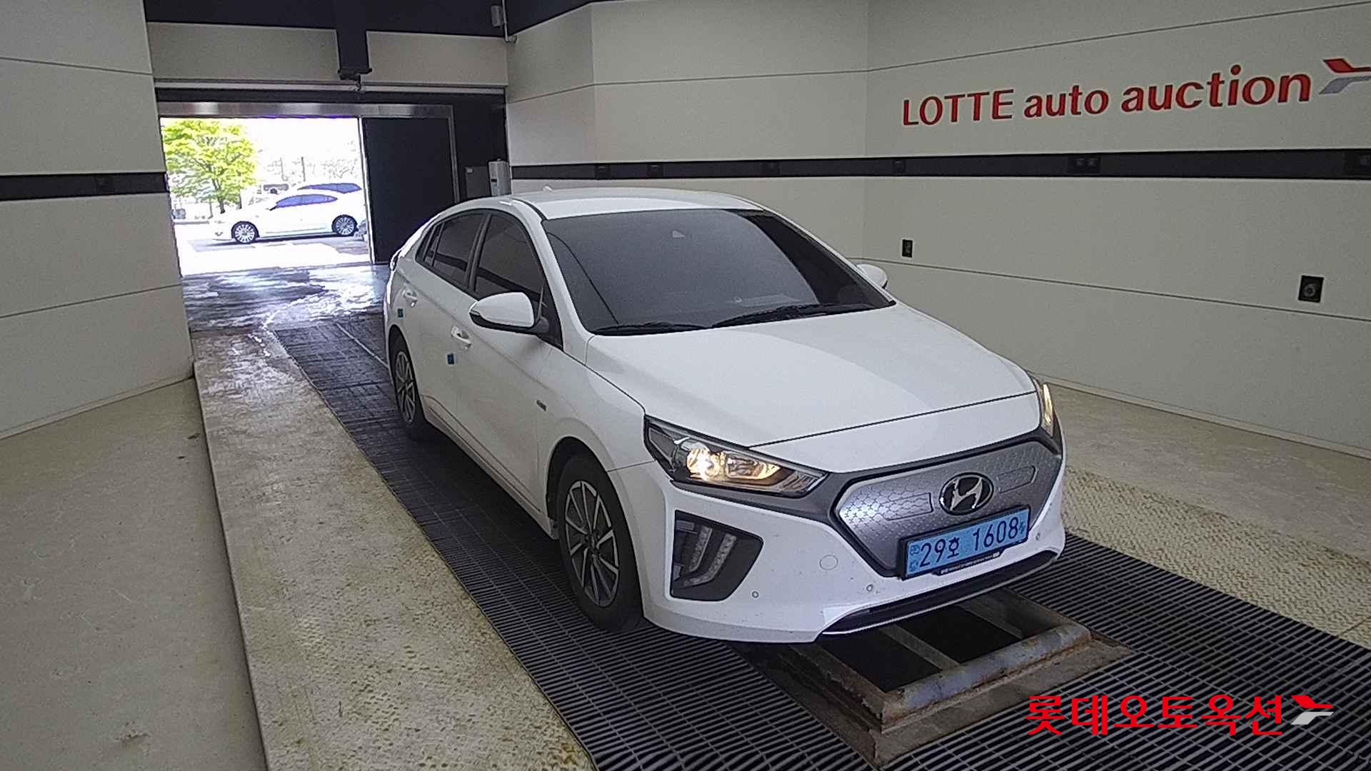 هيونداي - أيونيك (2020)
