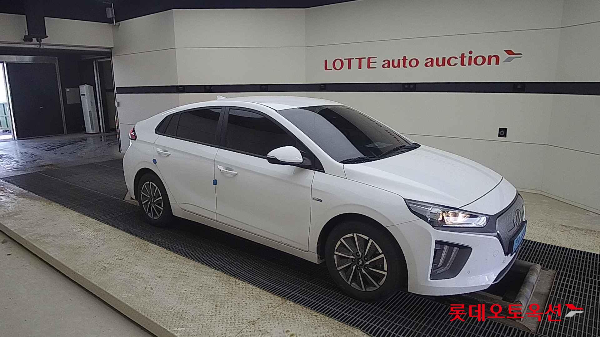 هيونداي - أيونيك (2020)