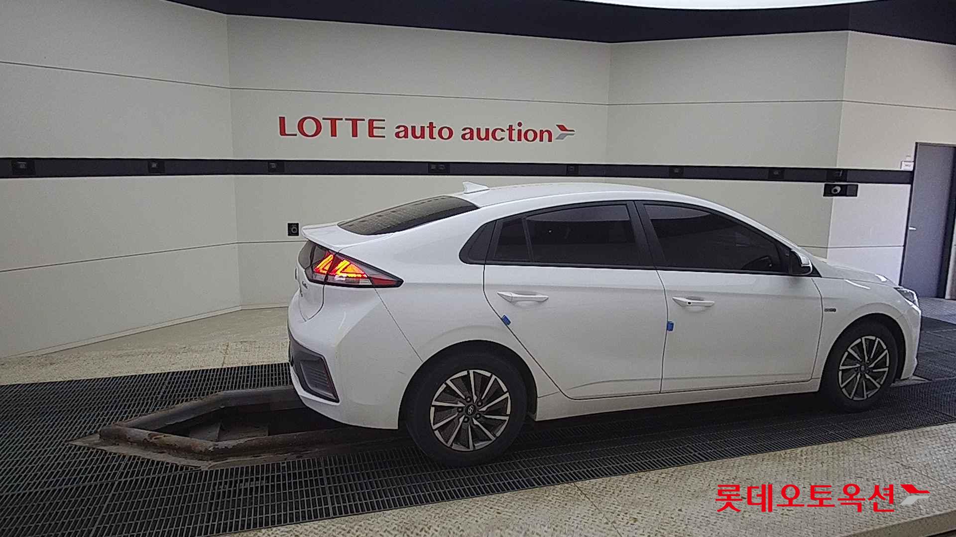 هيونداي - أيونيك (2020)
