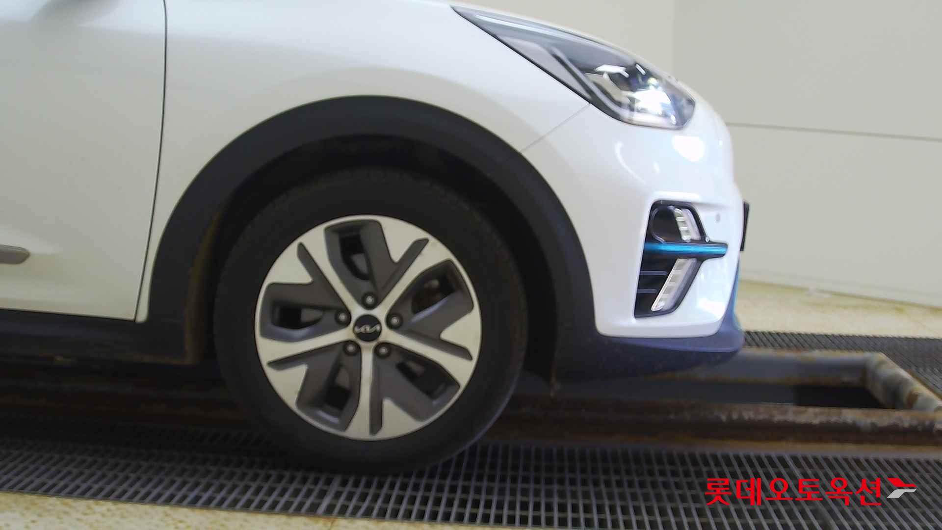 Kia Niro EV id 2684502 из Кореи 23