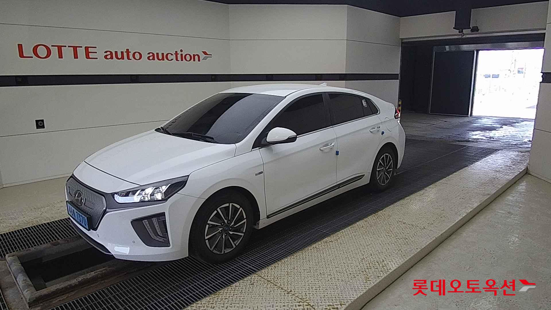 Hyundai IONIQ Electric id 2679409 из Кореи 13