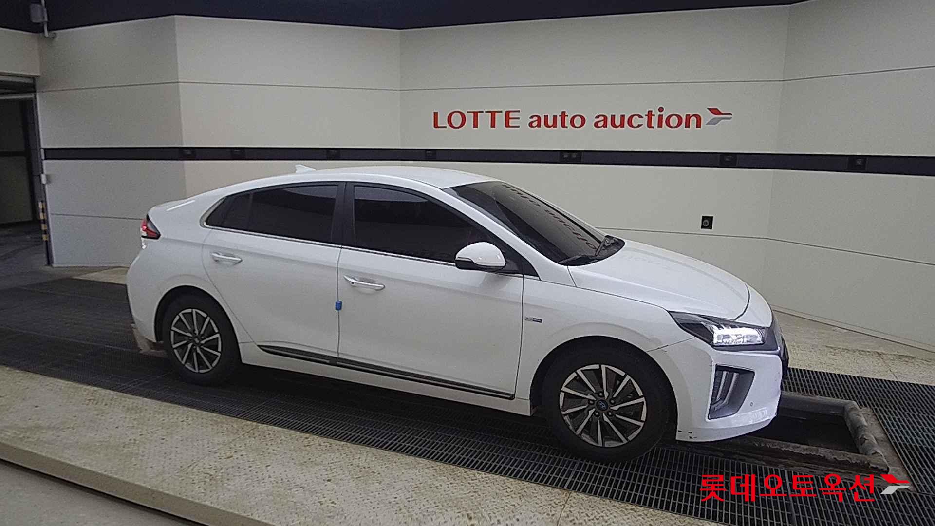 Hyundai IONIQ Electric id 2679409 из Кореи 17