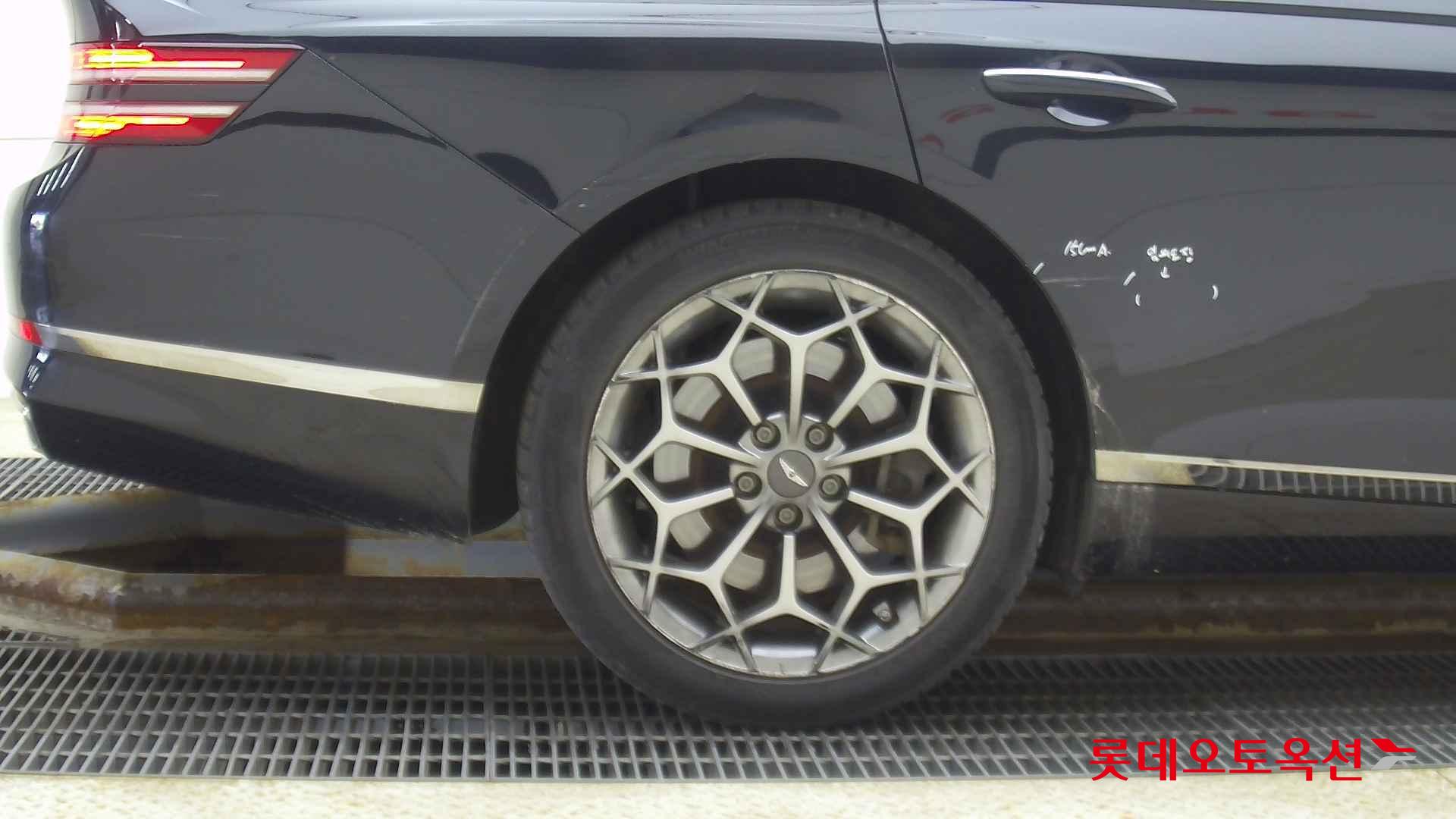 Hyundai G80 id 2668347 из Кореи 24