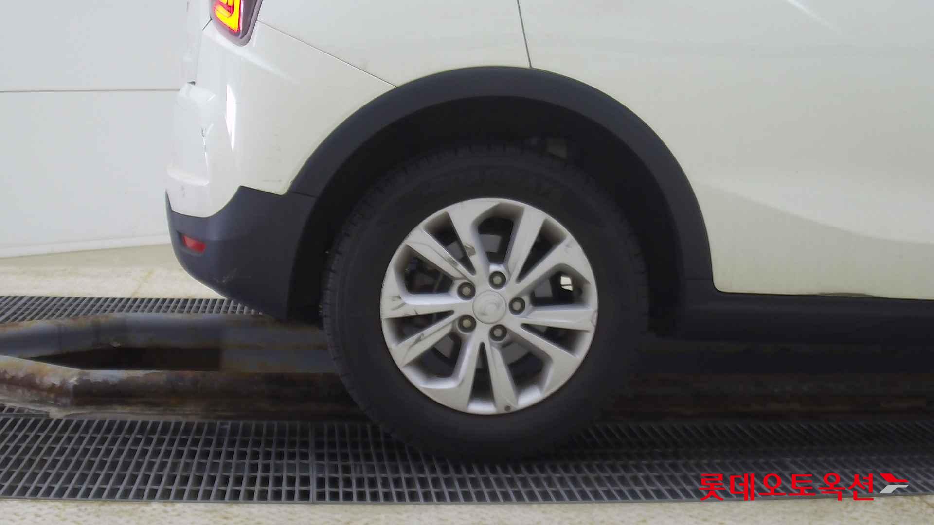 SsangYong Tivoli id 2684570 из Кореи 24